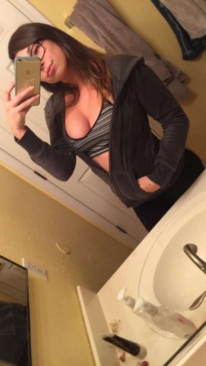 Nadina sex dating in Plainview